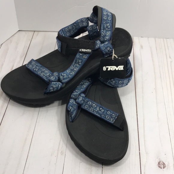 teva floral sandals